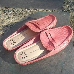 Isaac Mizrahi LIVE Snake Embossed Leather Mules 😍